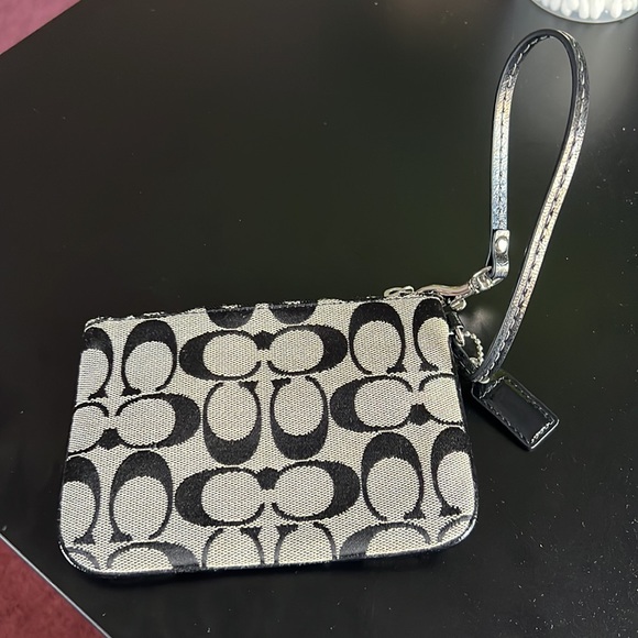 Coach black and grey wristlet - Picture 2 of 3